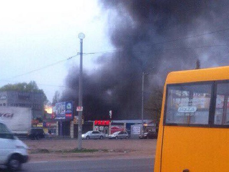 В Киеве произошел пожар в районе завода «Электронмаш» (ФОТО)