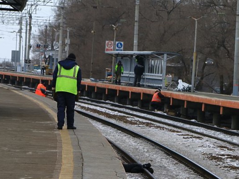 В Кропивницком 20-летняя девушка бросилась под поезд