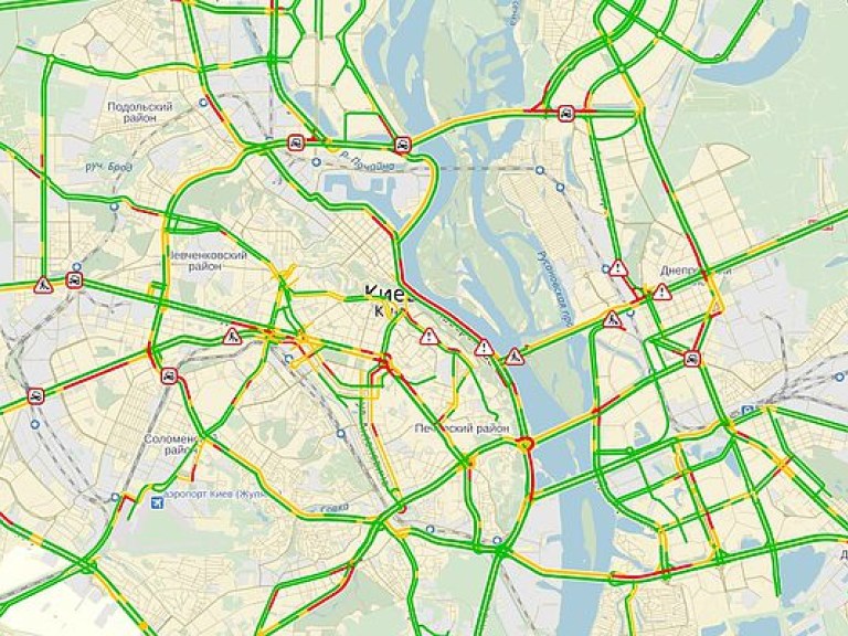 В Киеве уровень утренних пробок достиг 6 баллов (КАРТА)