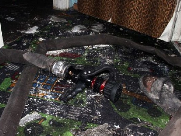 В Черкассах в результате пожара в квартире погибли двое детей (ФОТО)