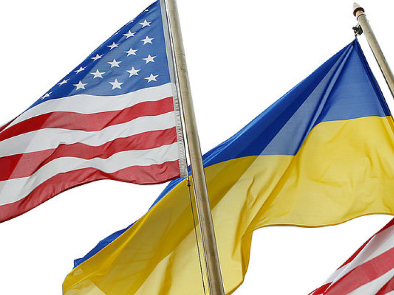 США собираются сократить финансовую помощь Украине &#8212; СМИ