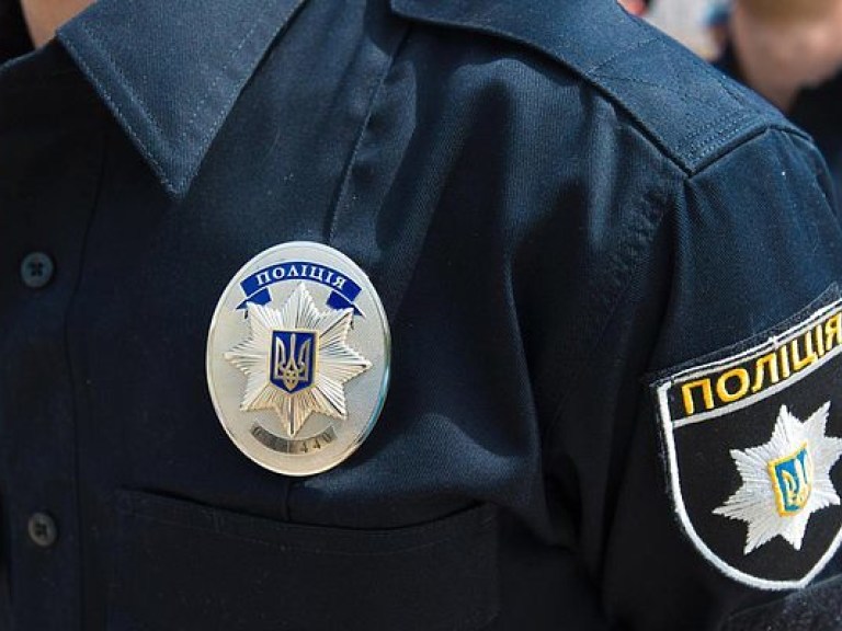 На Закарпатье полиция обнаружила в посылке более 700 патронов