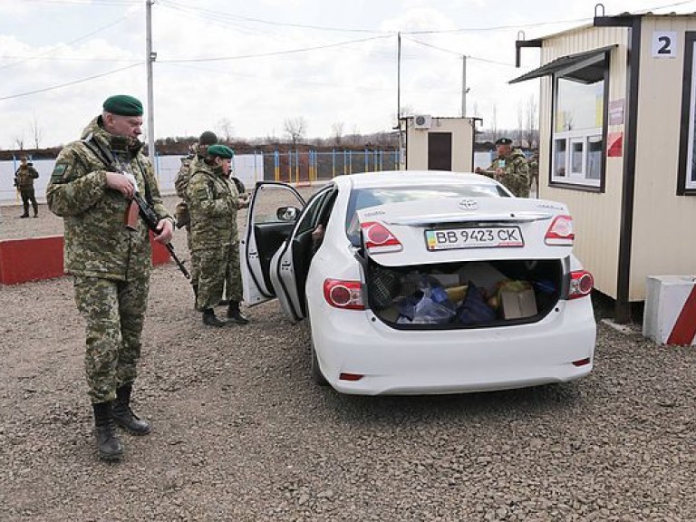 За сутки линию разграничения в зоне АТО пересекли 31,5 тысячи человек