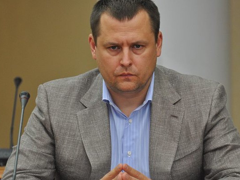 Мэр Днепра избил активиста и пообещал выколоть глаза (ВИДЕО)