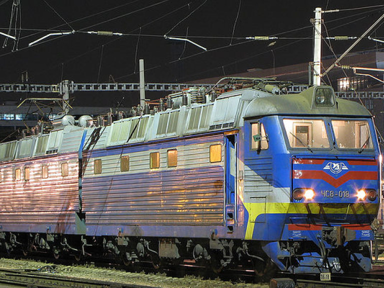 «Укрзализныця» назначила на майские праздники дополнительный поезд Киев-Перемышль