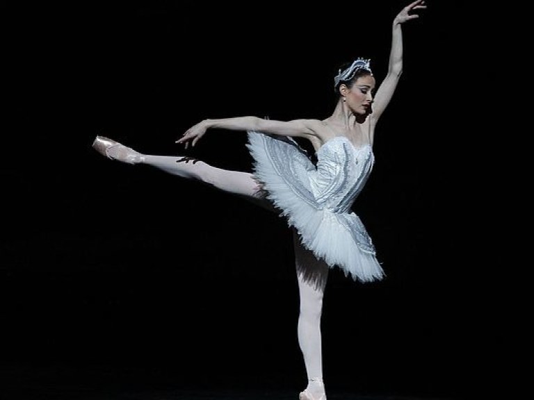Медики раскрыли секрет стройности балерин
