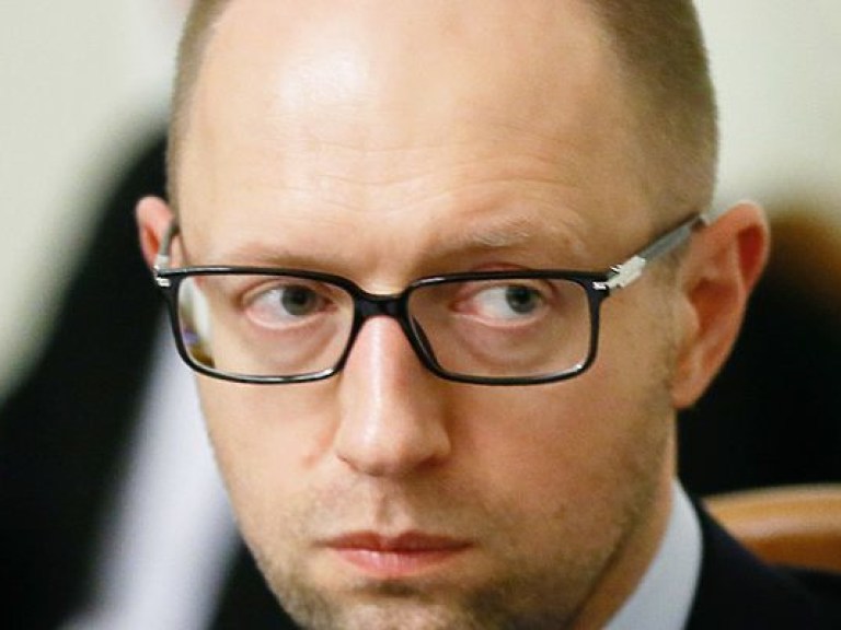 Россия подала заявку в Интерпол на розыск Яценюка