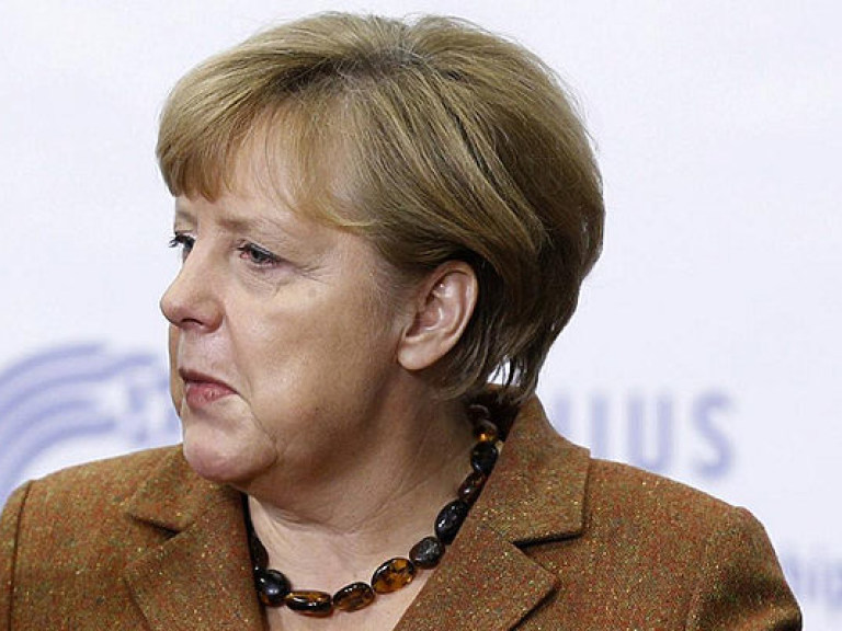 Меркель после встречи с Путиным: Украина должна получить доступ к своей госгранице на Донбассе