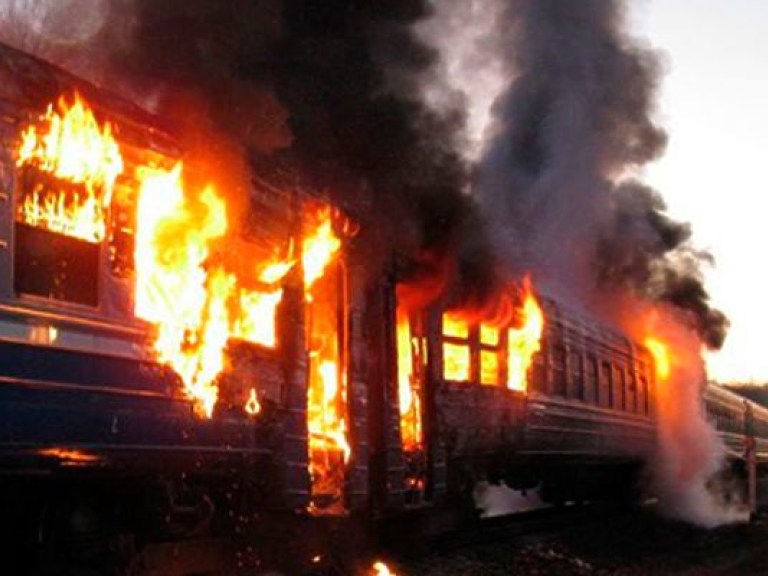 Причиной пожара в пассажирском вагоне на Львовщине может быть поджог – ЛЖД
