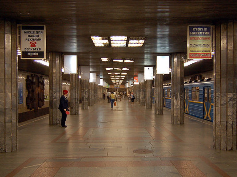 Работа киевского метрополитена остается под угрозой срыва: интервал между поездами увеличивается