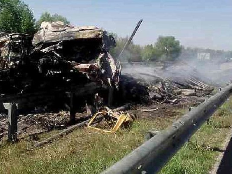 На трассе Киев-Харьков в результате ДТП сгорел еще один грузовик (ФОТО)