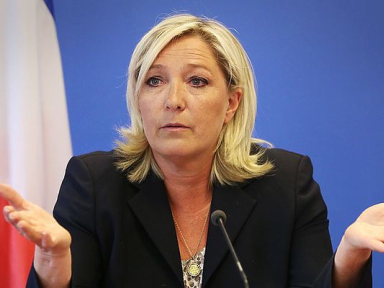 Зарубежный эксперт прокомментировал поражение Ле Пен на минувших выборах во Франции