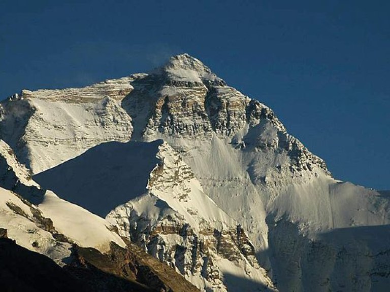 Спрятавшемуся в пещере на Эвересте альпинисту из ЮАР грозит штраф в 22 тысячи долларов (ФОТО)