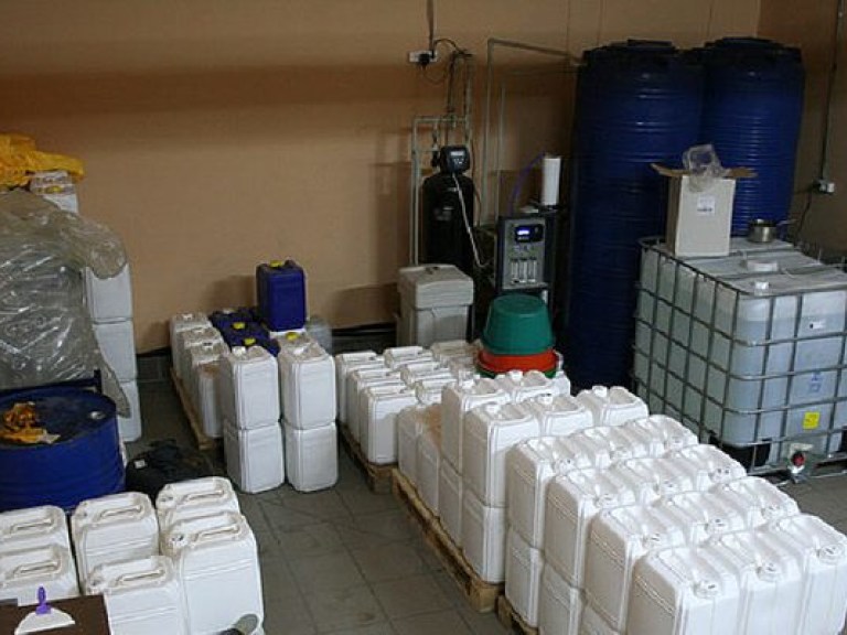 В Харьковской области СБУ прекратила производство контрафактных пестицидов (ФОТО)