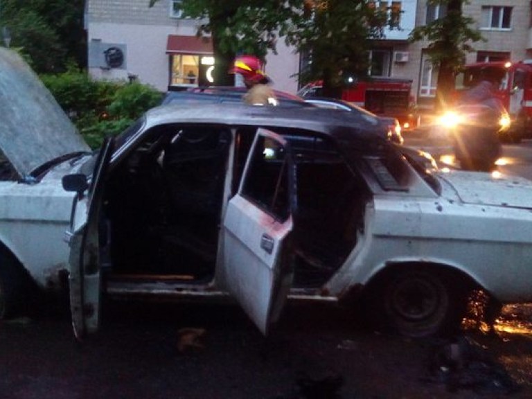 В Киеве опять горел автомобиль (ФОТО)