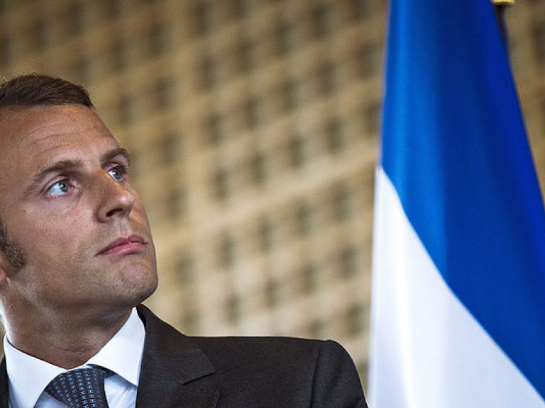 Президент Франции официально определил нового премьер-министра