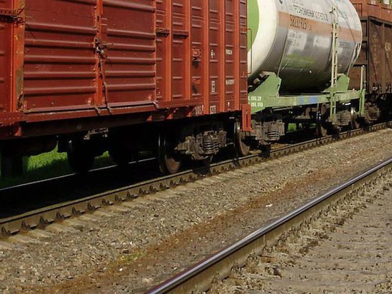 16-летнюю жительницу Луцка сбил грузовой поезд, жизнь девушке не удалось спасти