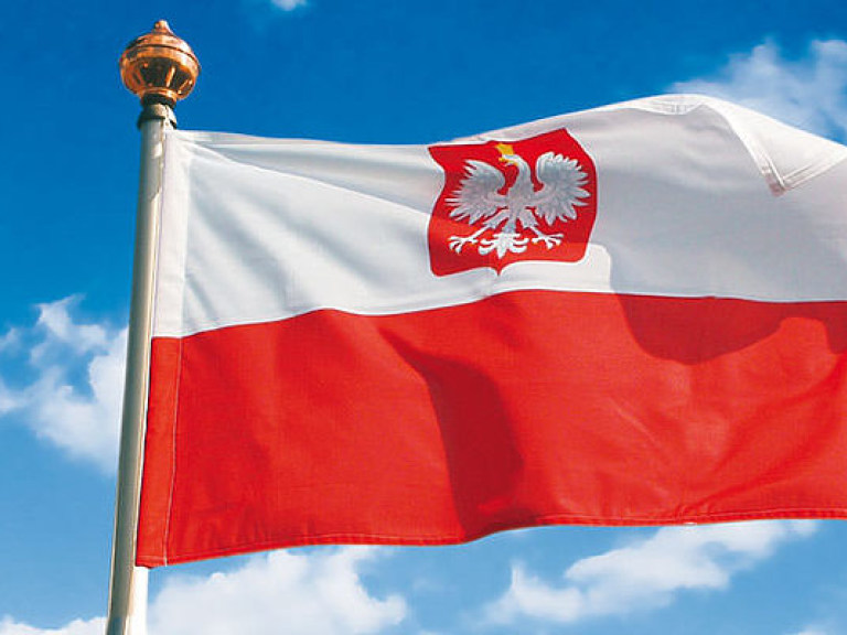 Польша может провести референдум о приеме беженцев и готова судиться с ЕС – МИД