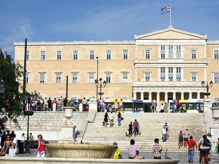Парламент Греции одобрил пакет реформ с жесткими мерами экономии
