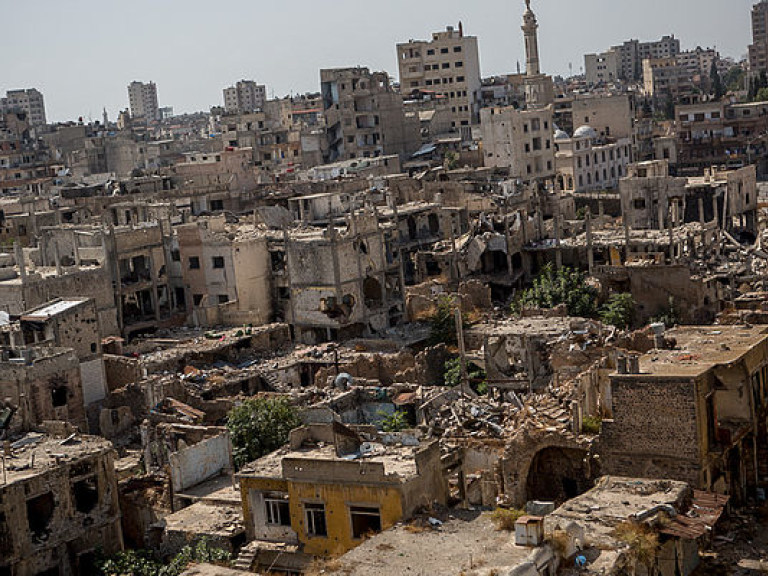 Война в Сирии: Повстанцы покинули город Хомс