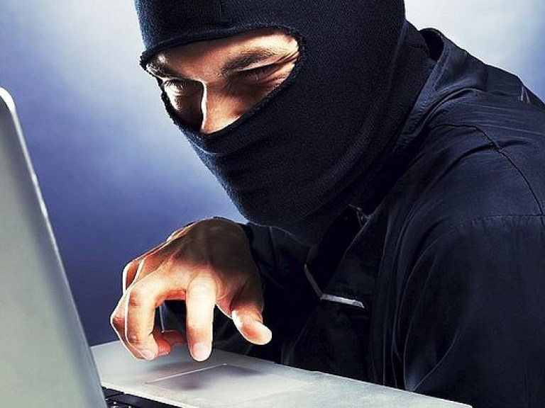 Интернет-мошенники выманили у 11-летнего мальчика 34 тысячи гривен за разблокировку компьютера