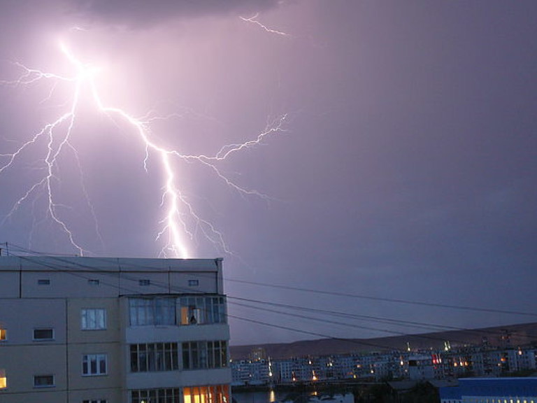 Прогноз погоды на 24 мая: часть Украины зальет сильными дождями с грозами