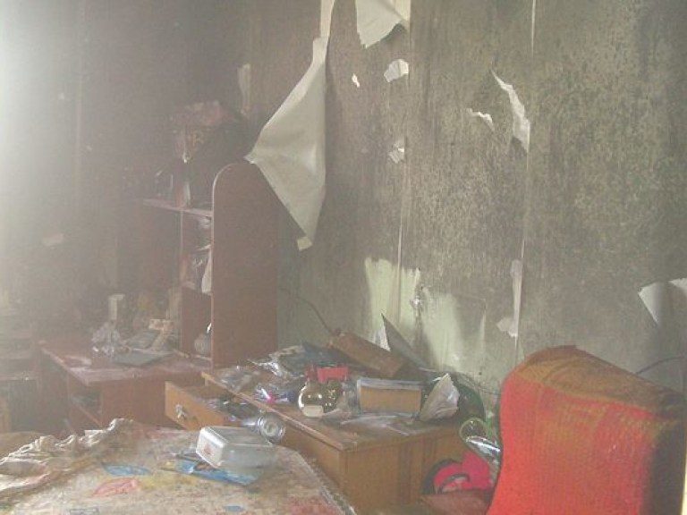 В Киеве горела квартира в Печерском районе, пострадал мужчина (ФОТО)