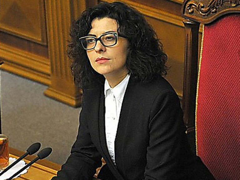 Вице-спикер Рады назвала спецоперацию силовиков по аресту экс-налоговиков «циничным шоу»