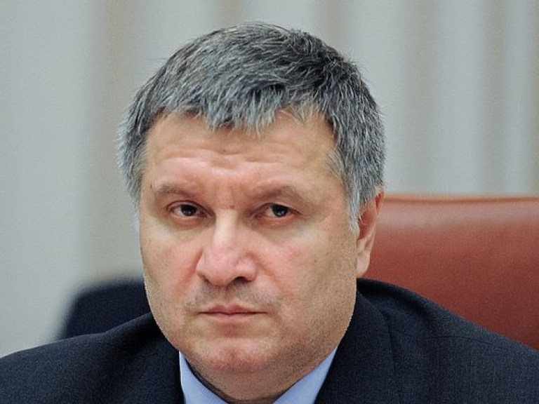 Политолог рассказал, почему Аваков молчит после двух громких покушений в Киеве