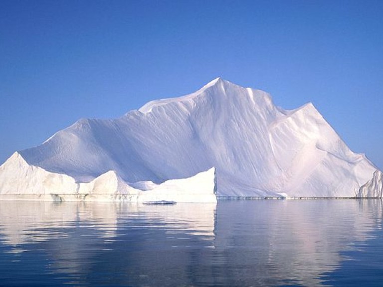 В ближайшие дни от Антарктиды отколется огромный айсберг