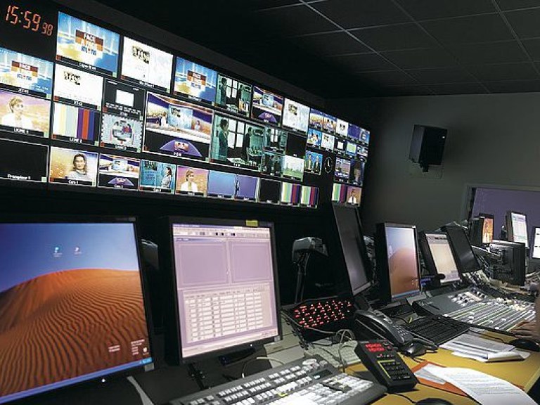 Порошенко подписал закон о введении украинских квот на телевидении