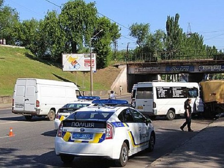 Масштабное ДТП в Кривом Роге: маршрутка столкнулась с мусоровозом, семеро пострадавших (ФОТО, ВИДЕО)