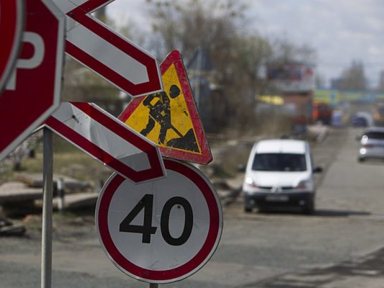 Отсутствие качественных дорог мешает Украине наращивать доходы от туризма – эксперт