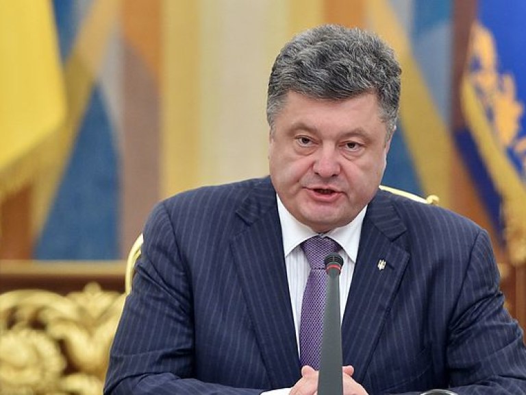 Политолог: Нынешняя власть ориентируется на 15% населения Украины, учитывая свои интересы