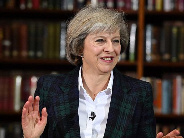 Парламентские выборы в Великобритании стали испытанием для Терезы Мэй из-за упавших рейтингов  – СМИ