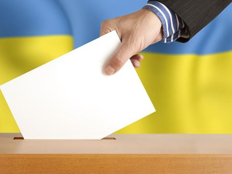 В Украине сегодня пройдут местные выборы в 13 областях