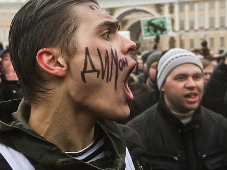 На акциях протеста в России прошли первые задержания активистов