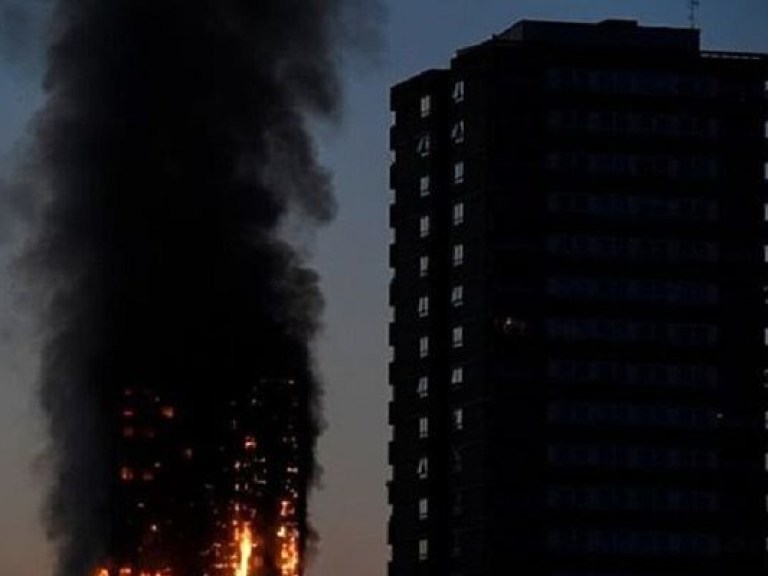 В Лондоне масштабный пожар:  горит многоэтажный дом (ФОТО,  ВИДЕО)