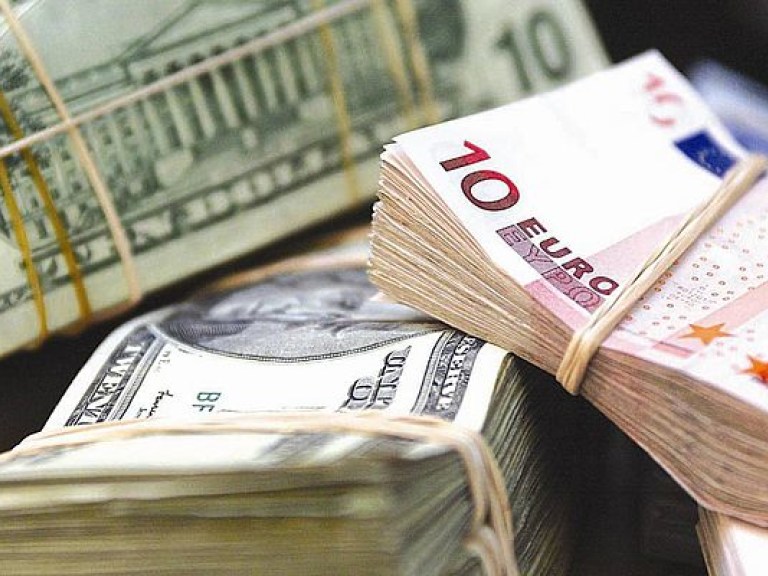 НБУ установил официальный курс на уровне 25,99  гривны за доллар