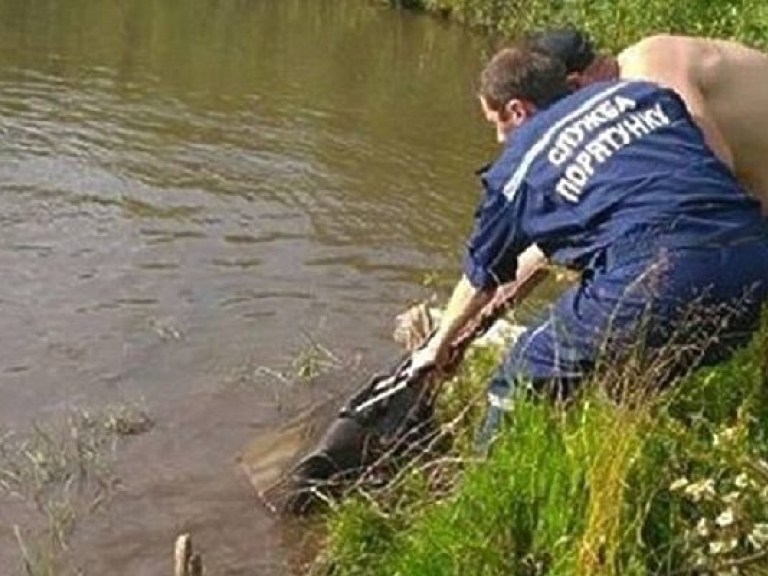 В пригороде Ивано-Франковска в озере в чемодане нашли тело пропавшей болгарской студентки (ФОТО)