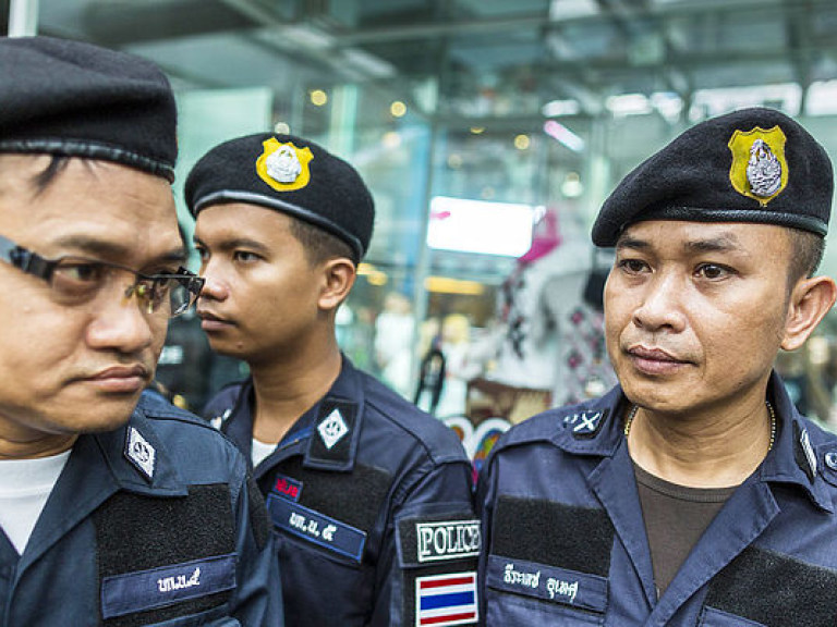 В Таиланде в результате взрыва бомбы погибли 6 военных