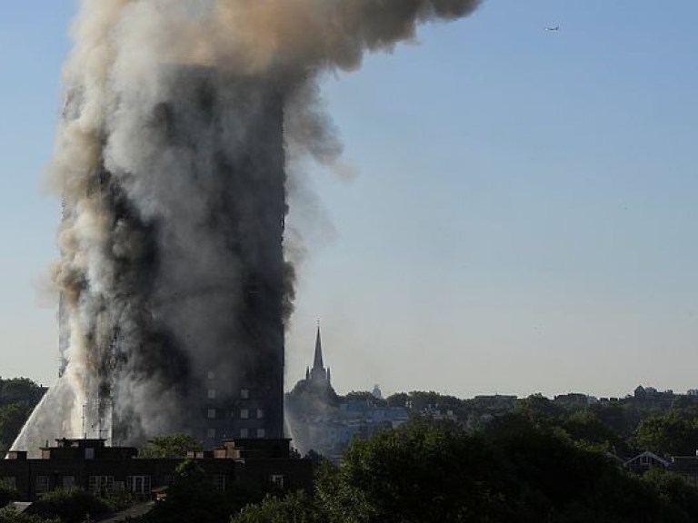 Пожар в высотке Лондона стал следствием &#171;годов халатности&#187; &#8212; мэр города