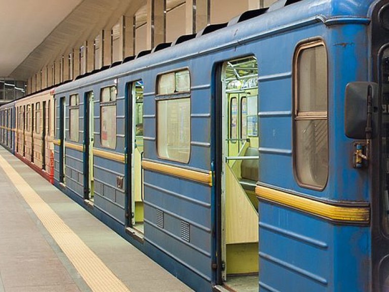 Больше половины станций киевского метро не приспособлены для людей с инвалидностью