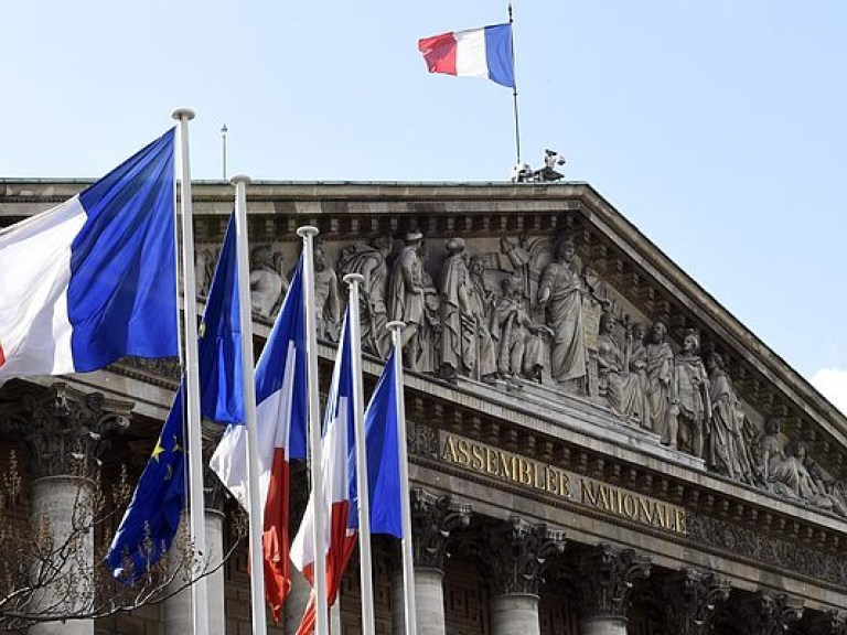 В парламент Франции избрано рекордное число женщин