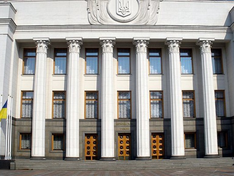 ВРУ отправила в комитет на доработку законопроект, который предусматривал защиту банков от должников