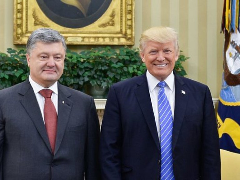 Трамп во время встречи с Порошенко неправильно назвал Украину &#8212; Washington Post