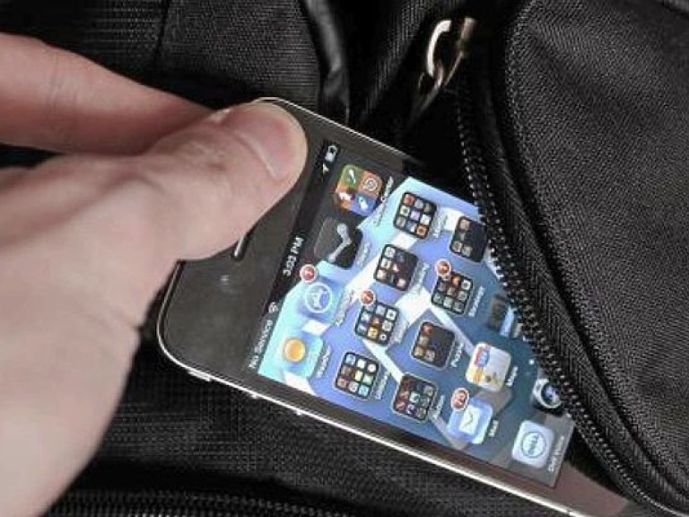 В Киеве возросло количество краж мобильных телефонов – горожане