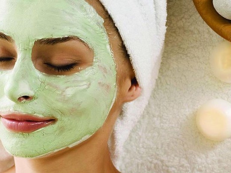 Косметолог посоветовала после отдыха на курорте делать домашние омолаживающие маски