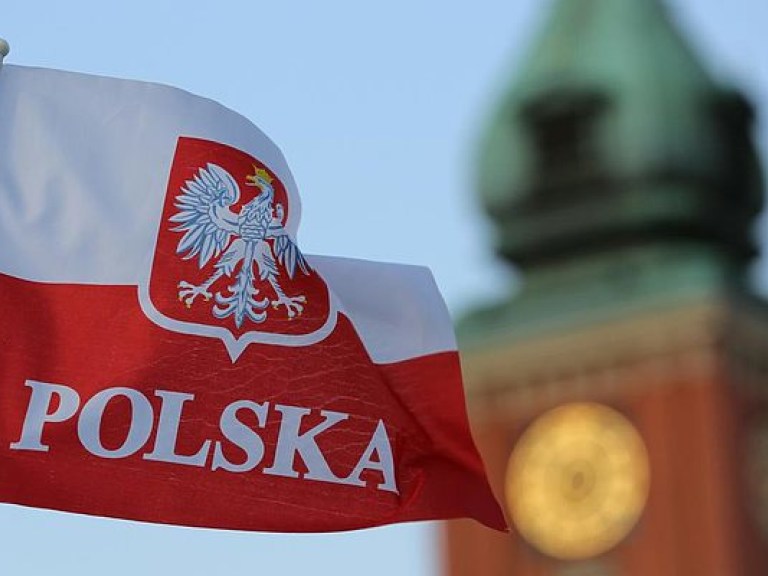 Польша вводит новые правила трудоустройства для украинцев