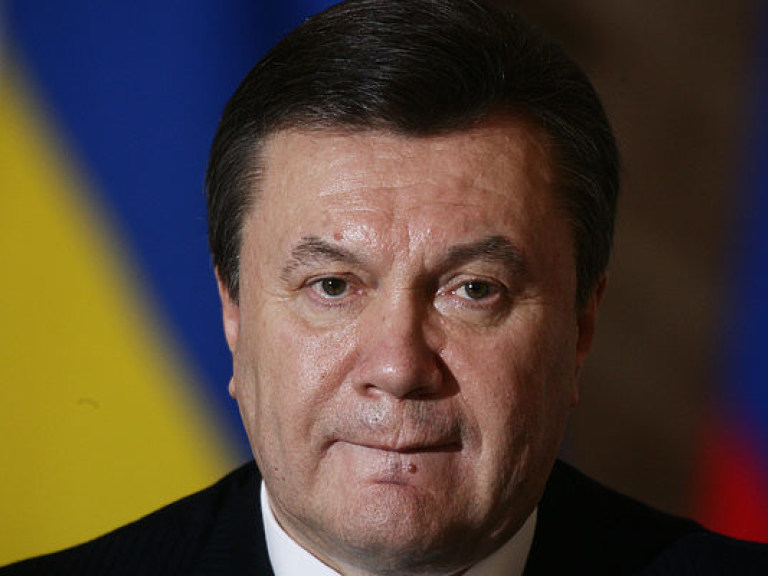 Оболонский райсуд вызывает Януковича на 10 ближайших заседаний по делу о госизмене